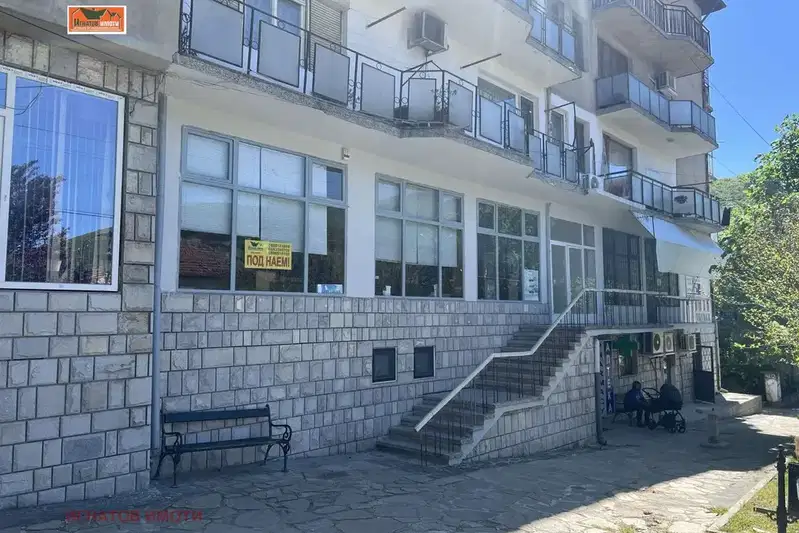Shop in Oblast Pazardjik, Bracigovo