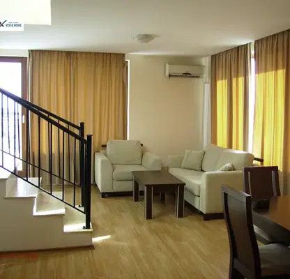 Photo 2 — 5-bedroom apartment in Zlatni Pyasyci