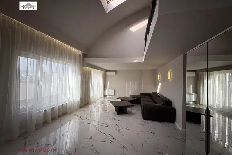 5-bedroom apartment in Sofiya, Borovo