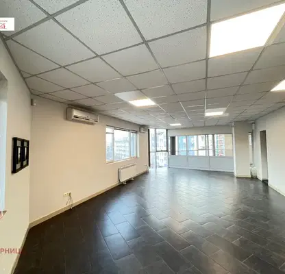 Photo 2 — Office in Студентски