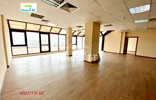 Офис в Студентски