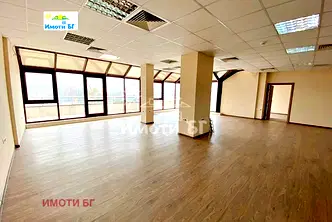 Офис в Студентски