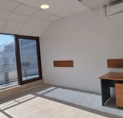 Photo 4 — Office in Студентски