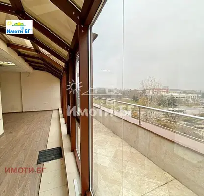 Photo 3 — Office in Студентски
