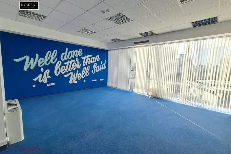 Office in Студентски