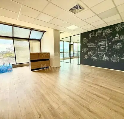 Photo 3 — Office in Студентски