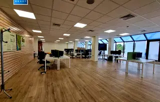 Офис в Студентски