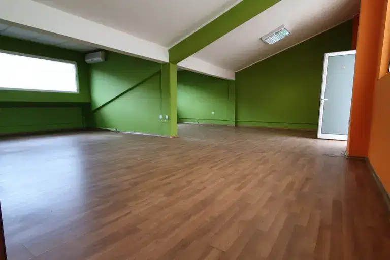Office in Sofiya, Banishora