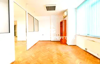 Офис в София, Банишора