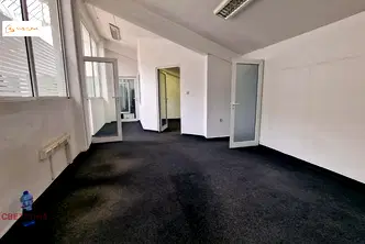 Офис в София, Банишора