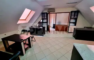 Офис във Варна, Бизнес хотел