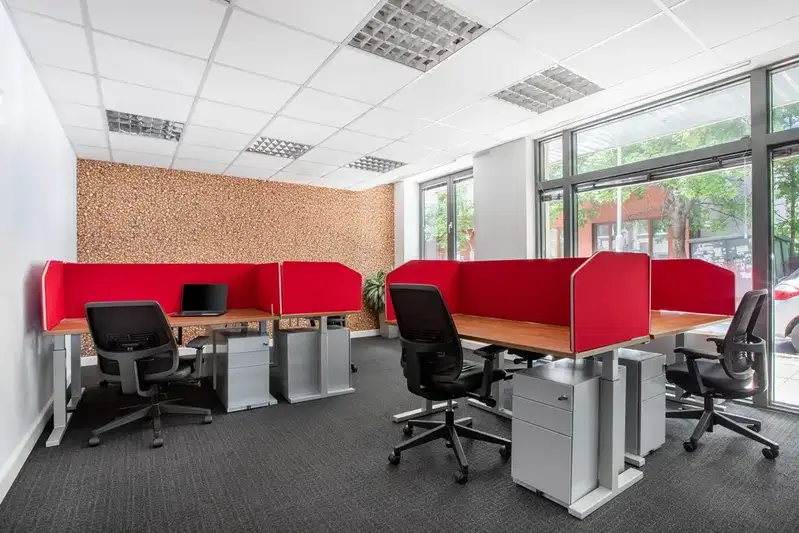 Office in Sofiya, Centyr