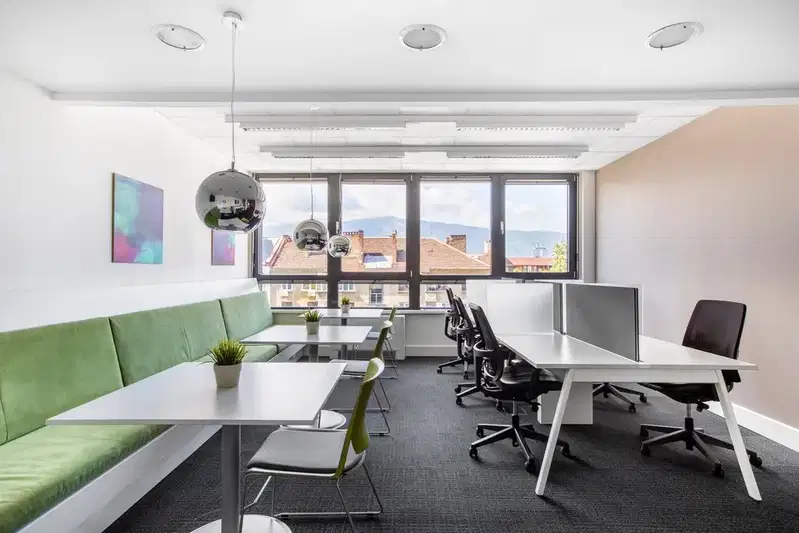 Office in Sofiya, Centyr