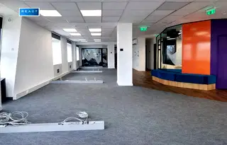 Офис в София, Център
