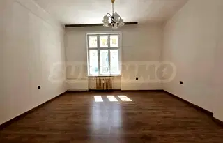 Офис в София, Център