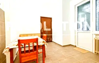 Офис в София, Център