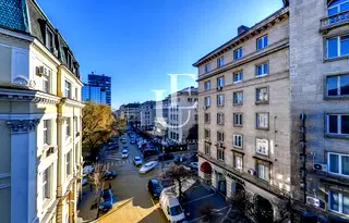 Офис в София, Център