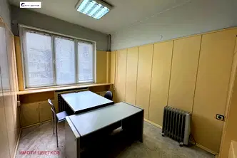 Офис във Враца, Център