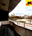 Офис в Русе, Център