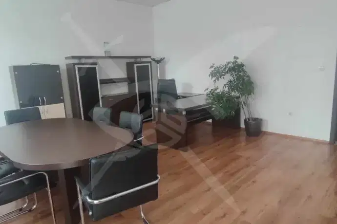 Office in Varna, Centyr