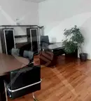 Офис във Варна, Център