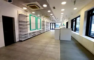 Офис във Варна, Център
