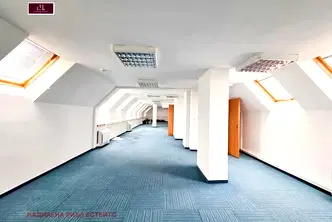 Офис в София, Център