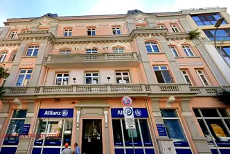 Офис във Варна, Център