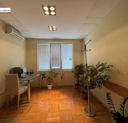 Photo 3 — Office in Vraca, Centyr