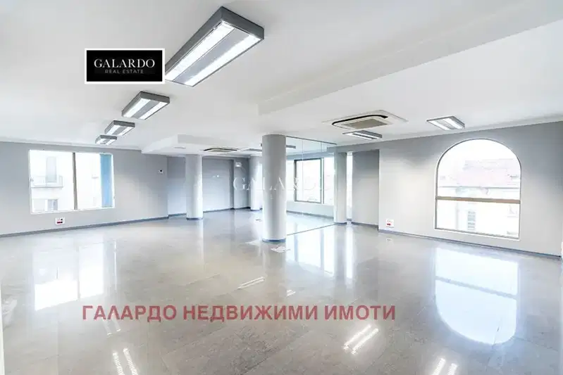 Office in Sofiya, Centyr