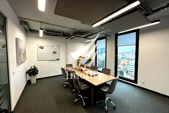 Офис в София, Център