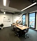Офис в София, Център