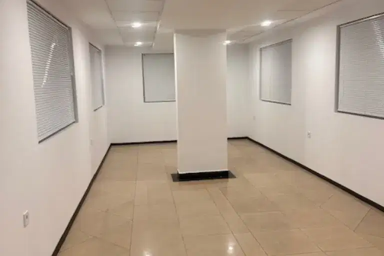 Офис във Велико Търново, Център