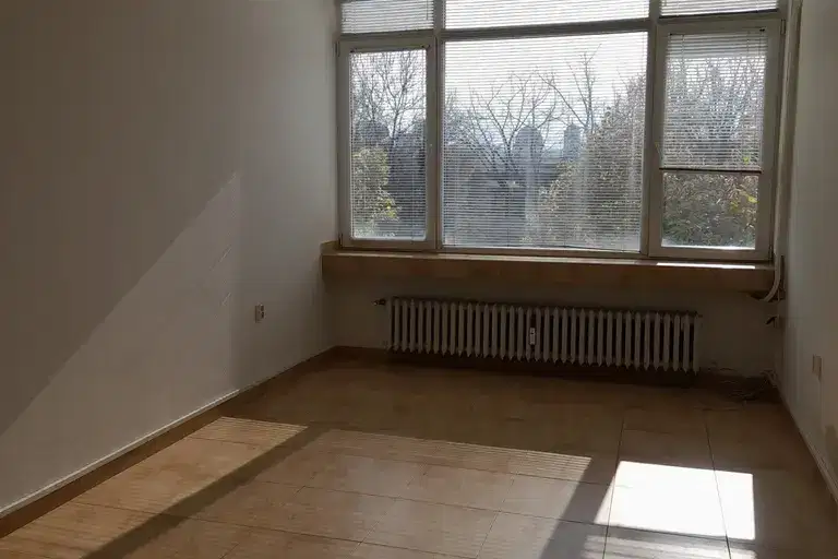 Офис в София, Център