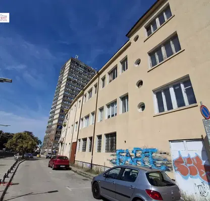 Photo 3 — Office in Gabrovo, Centyr