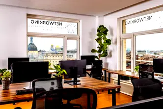 Офис в София, Център