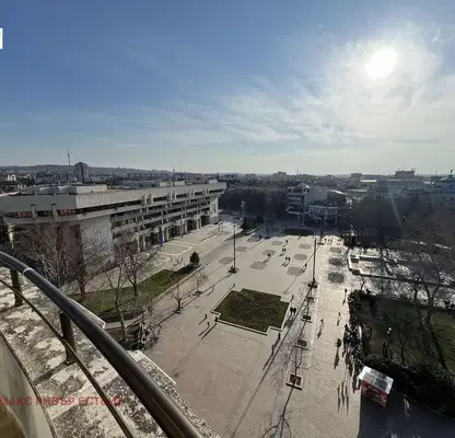 Photo 4 — Office in Ruse, Centyr