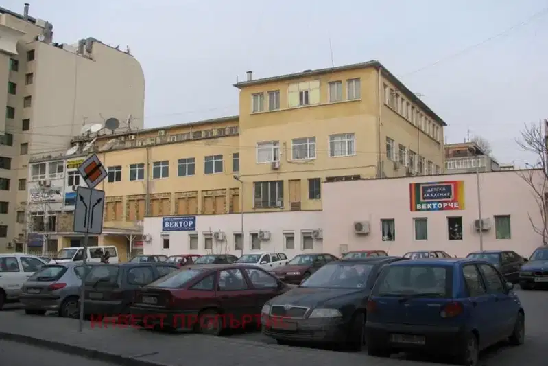 Office in Varna, Centyr