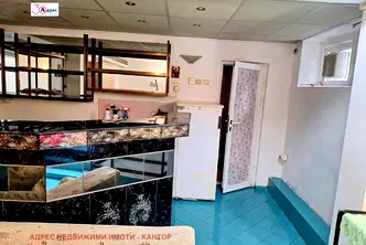 Офис в Пазарджик, Център