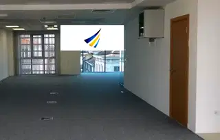 Офис в София, Център