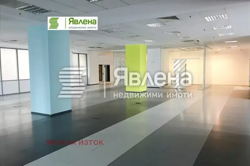 Office in Sofiya, Centyr