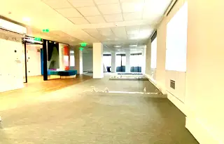 Офис в София, Център