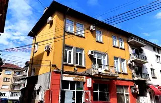 Офис във Враца, Център