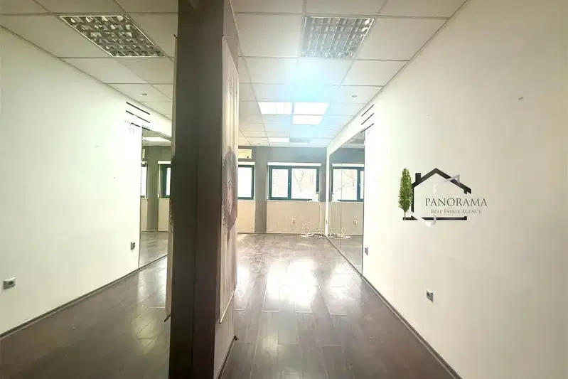 Office in Shumen, Centyr