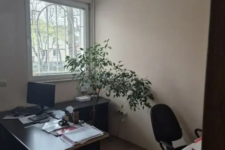 Office in Vraca, Centyr