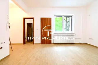 Офис в София, Център