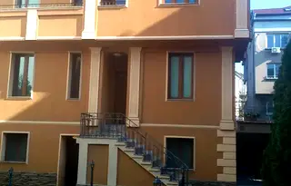 Офис в София, Център