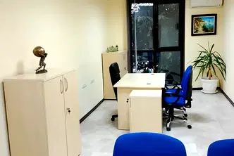 Офис във Враца, Център