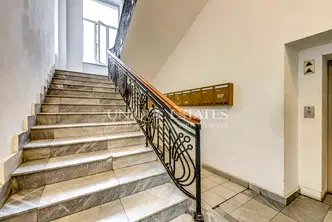 Офис в София, Център