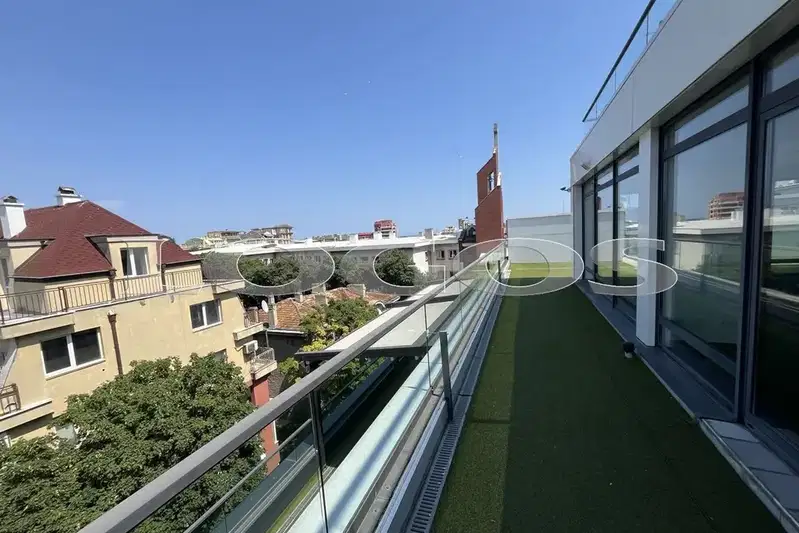 Office in Varna, Centyr